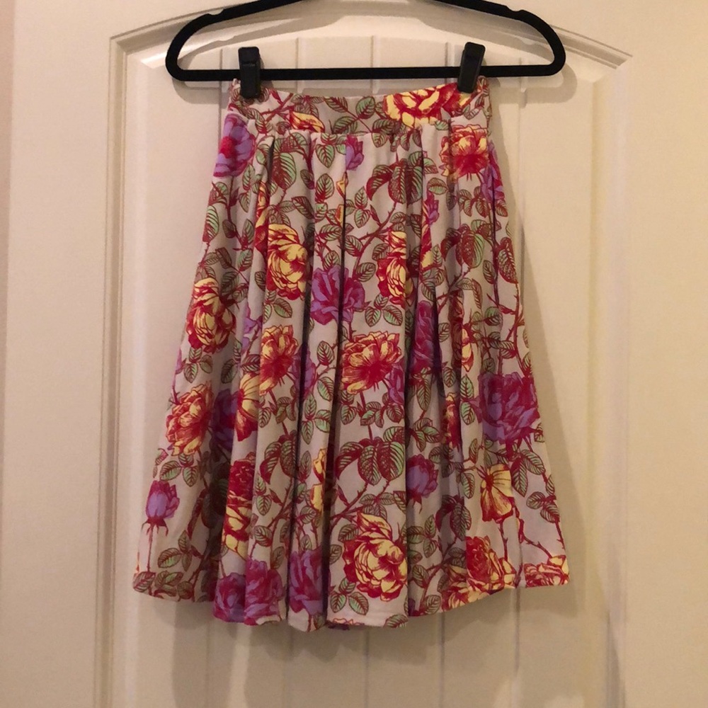 XS floral LuLa Roe Madison skirt